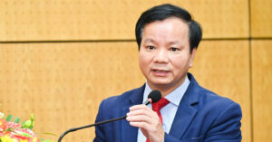 Dai Hoc Tra Luong Len Toi 200 Trieu Dong De Hut Nhan Tai 1678