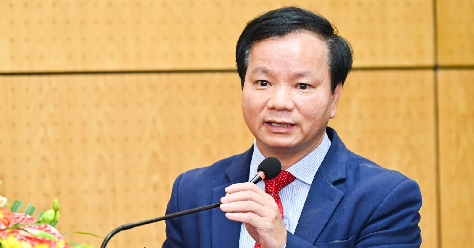 Dai Hoc Tra Luong Len Toi 200 Trieu Dong De Hut Nhan Tai 1678