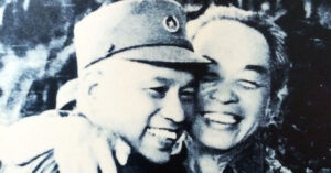 dai tuong nao la tu lenh chien dich ho chi minh 2518