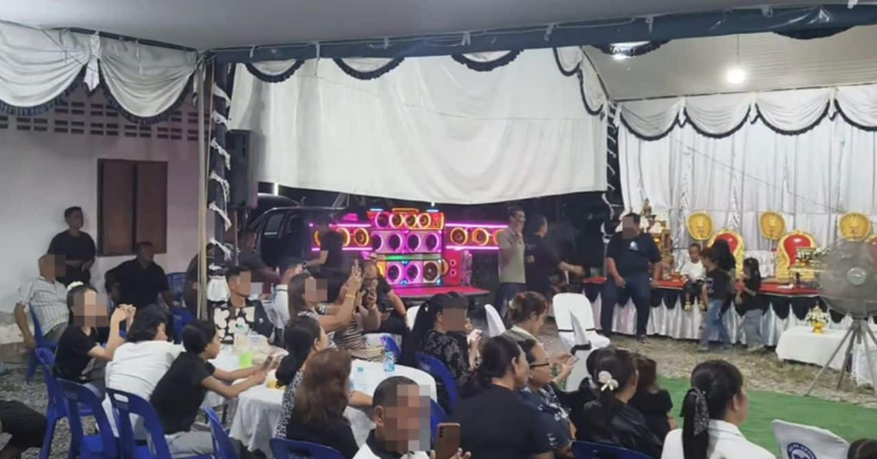 dam tang thue vu cong nhay mua theo di nguyen nguoi qua co gay tranh cai 2360