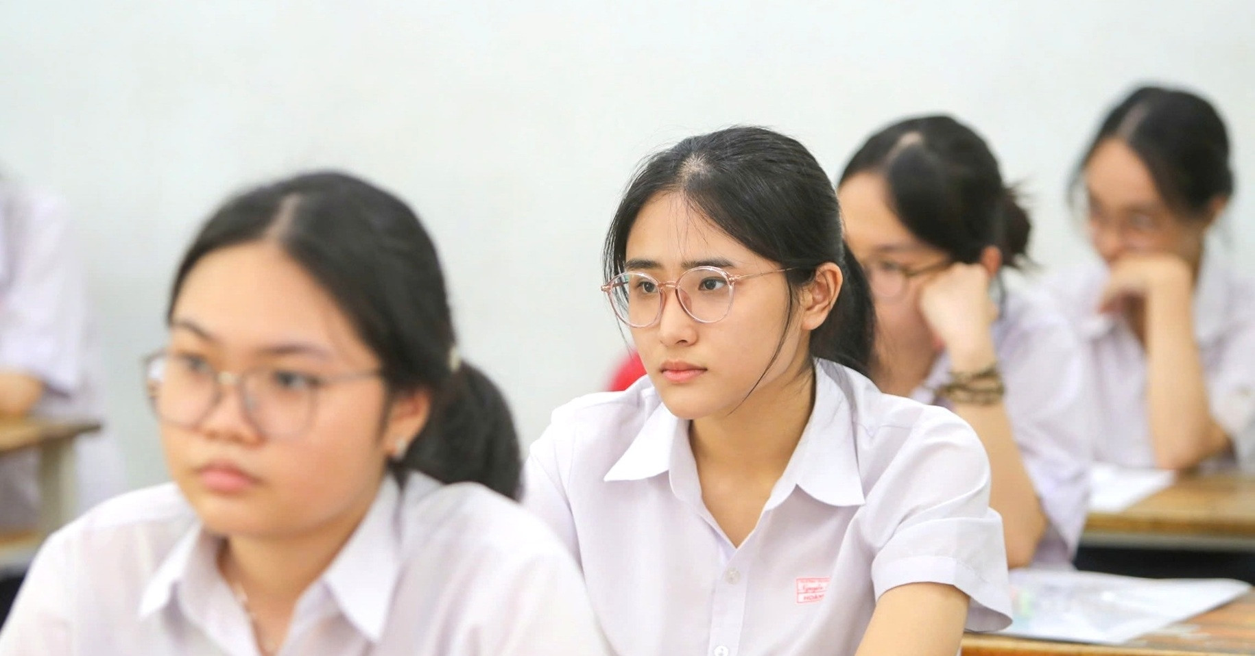 de thi thu tot nghiep thpt mon tieng anh nam 2026 cua tinh nghe an 2452