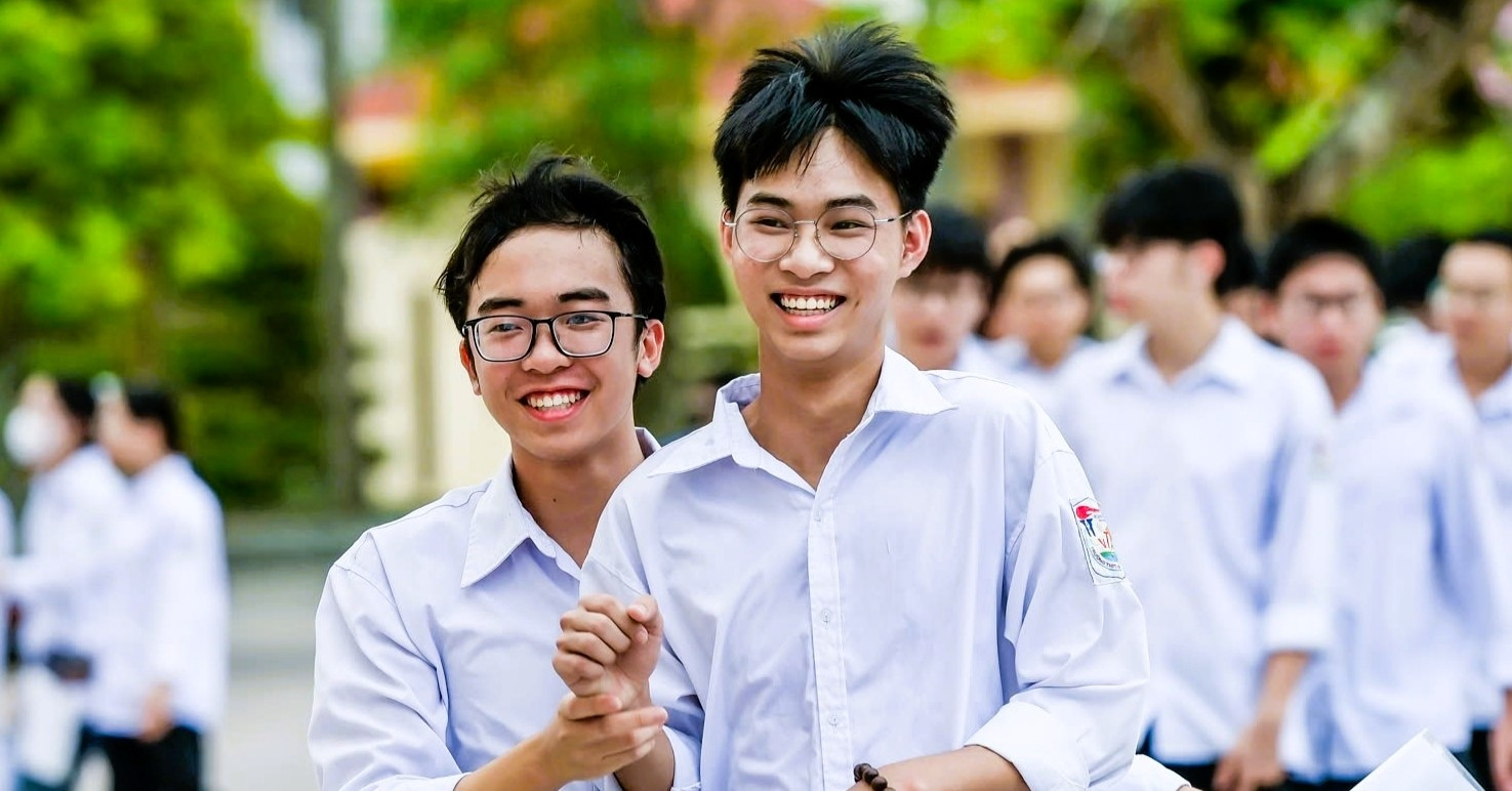 de thi thu tot nghiep thpt mon toan nam 2026 cua tinh ninh binh kem dap an 2167