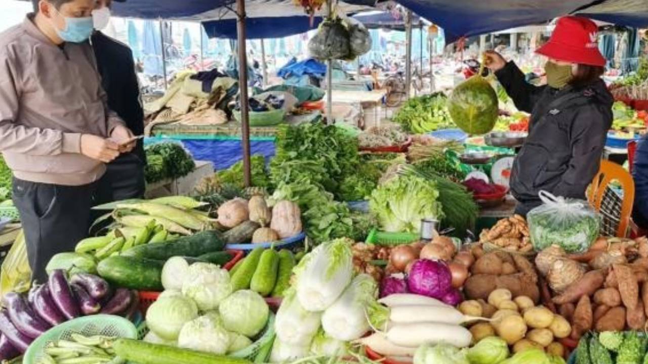 Di Cho Mua Nay Nen Tranh 3 Loai Rau De Ngam Nhieu Thuoc Tru Sau Ky Sinh Trung 163516