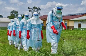 dich ebola vuot khoi tam dich congo chau phi khan cap phoi hop ung pho. reuters