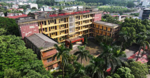 dien bien moi vu truong hoc 10 nam khong khai giang thay giao di lam phu ho 1067