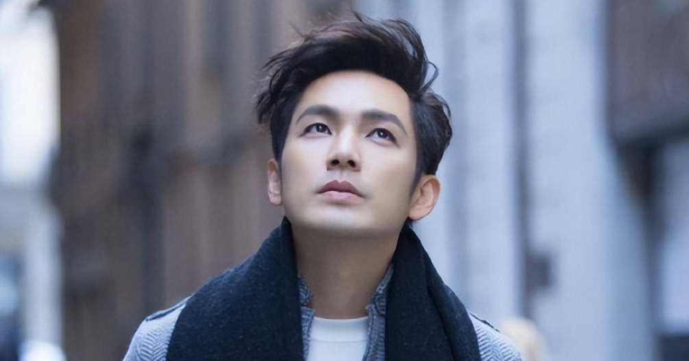 dien vien chung han luong tuoi 52 giu phong do nam than giau kin chuyen doi tu 2263