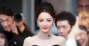 dien vien dich le nhiet ba bi mat ket 72 gio o dubai 597