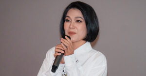 dien vien dinh y nhung khoc ke noi dau xe long 2824