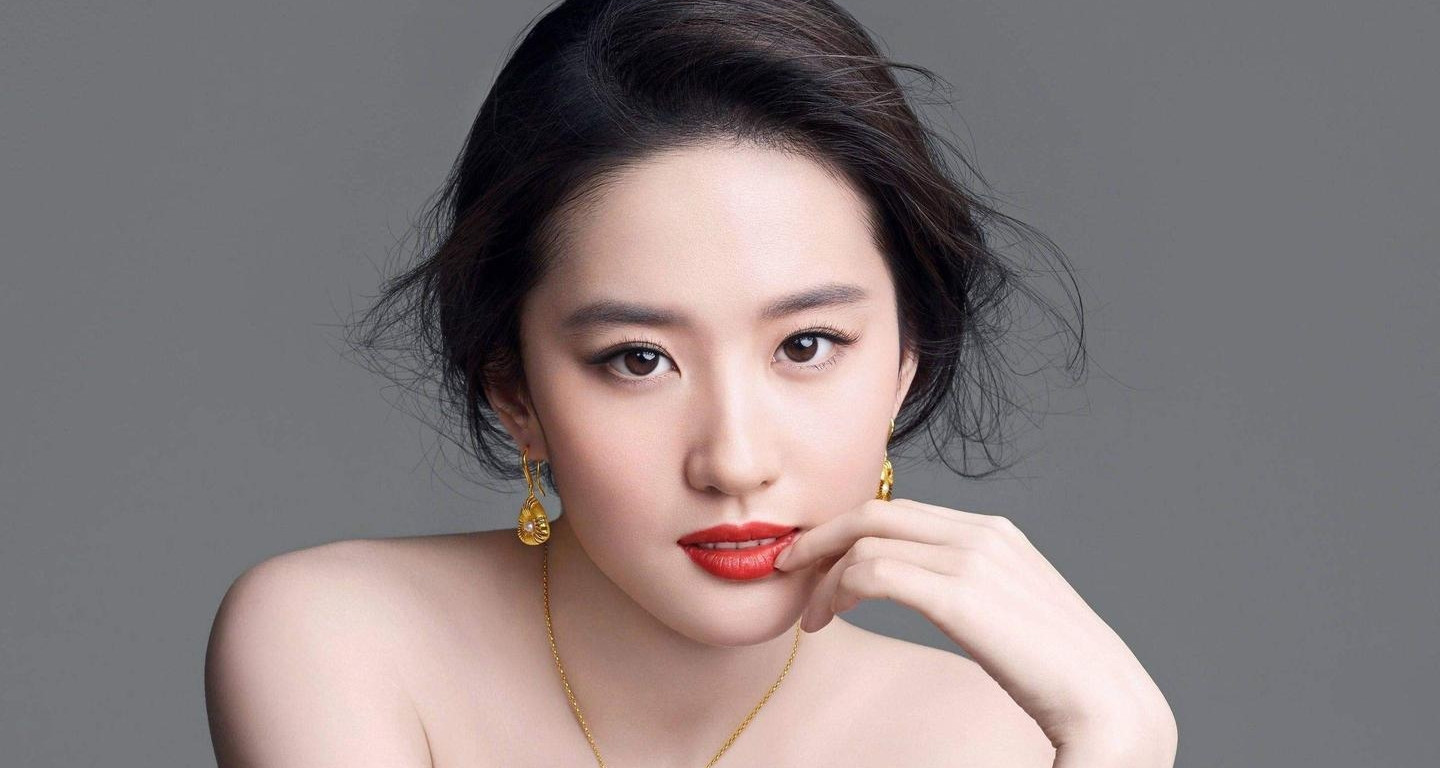 dien vien luu diec phi bi reo ten trong doan ghi am nhay cam 2417