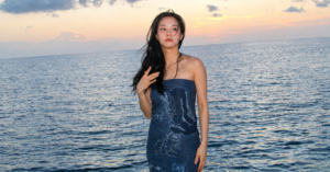 dien vien phim reply 1988 hoang loan khi bi song cuon ra bien 1045