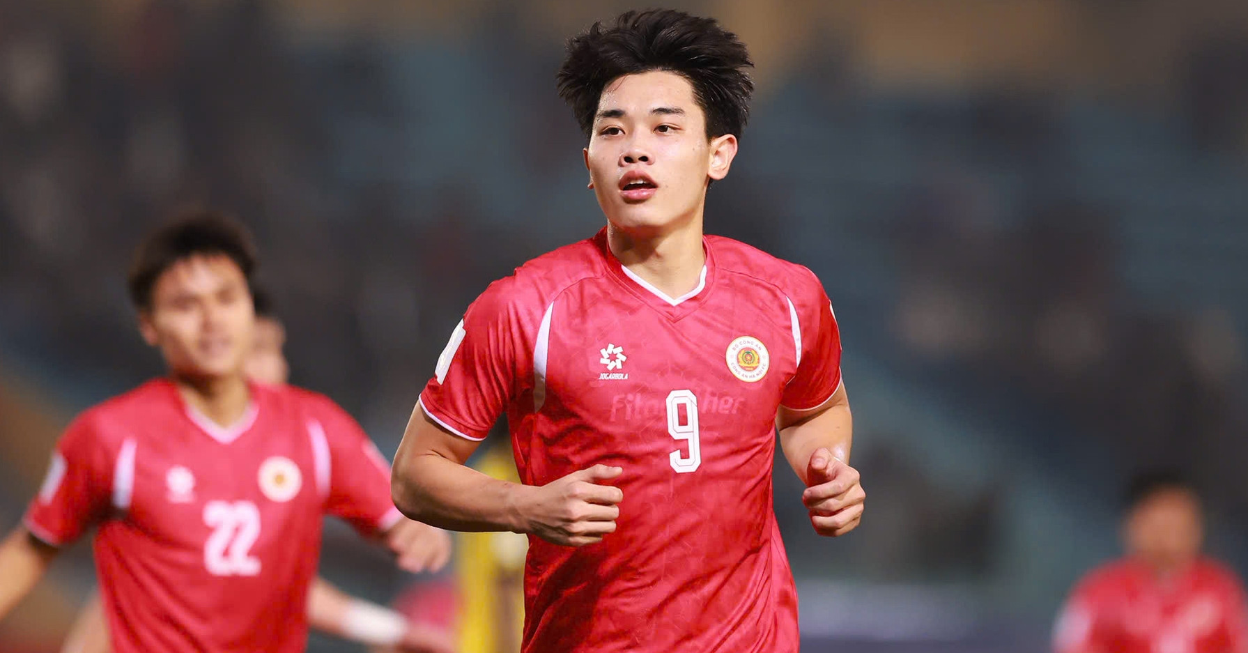 dinh bac ghi ban 3 tran lien tiep noi dieu bat ngo 1788