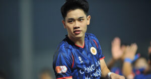 dinh bac lap dai cong cahn cham mot tay vao cup vo dich 1337