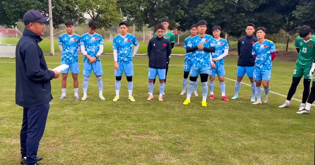 Dinh Bac Viktor Le Phai Tap Rieng Truoc Tran Gap U22 Trung Quoc 2182