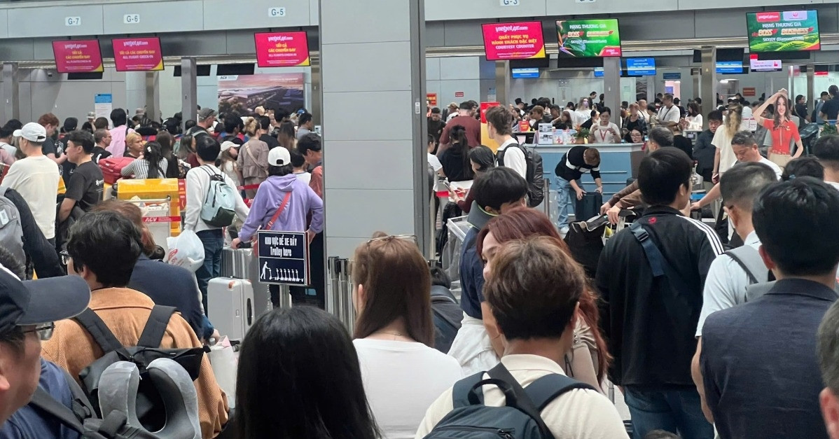 don ky luc 12 trieu luot khach tan son nhat siet chat an toan khong ke ho 993