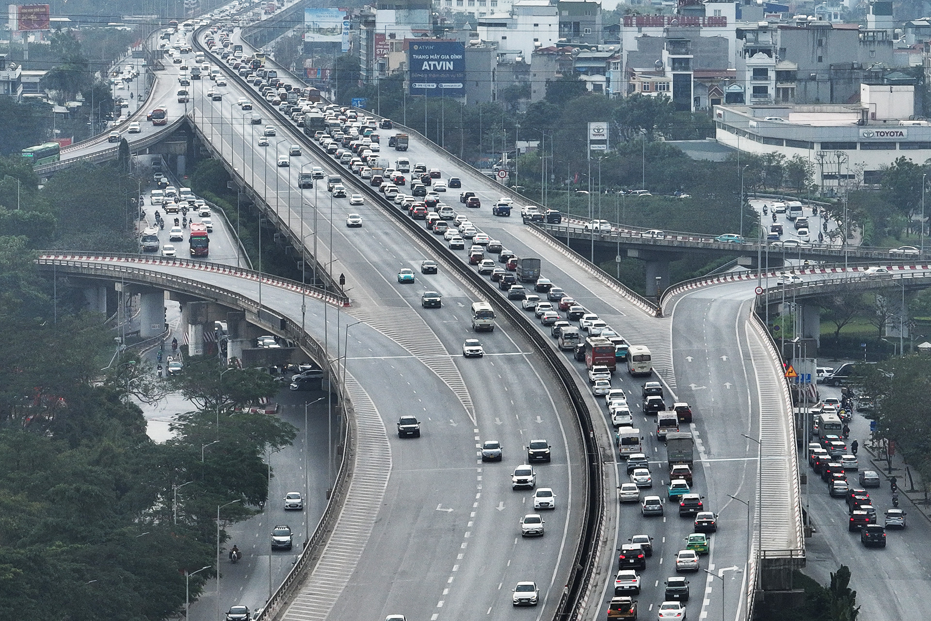 dong duc m5 6jpg 2022