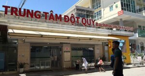Chuyên gia y tế chỉ cách ngừa đột quỵ do nắng nóng gay gắt 1 dot quy nang nong bach mai 1779790553743687374636 0 159 1440 2463 crop 17797905640111357048153