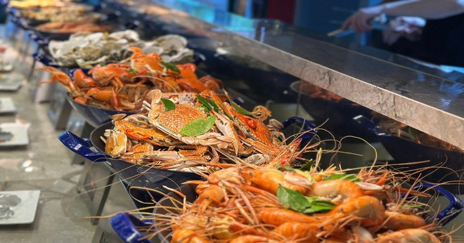 du lich am thuc quanh the gioi o buffet poseidon da nang 1424