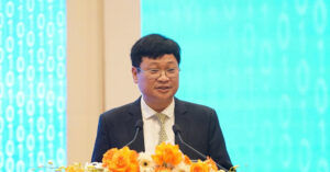 du lieu tro thanh mieng moi beo bo doanh nghiep viet truoc ap luc kep an ninh va phap ly 1038