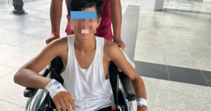 TP.HCM: Lọc máu liên tục cứu trẻ sốc nhiệt sau đá bóng dưới nắng 1 edit da bong 1779790580226131523515 13 0 227 342 crop 17797905952901511641470