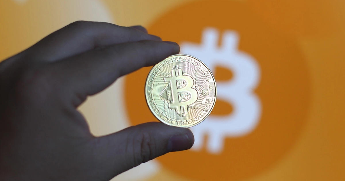 edit gia bitcoin hom nay 215thanh nien 17794108416211120496153 175 7 1150 1869 crop 1779411075867212