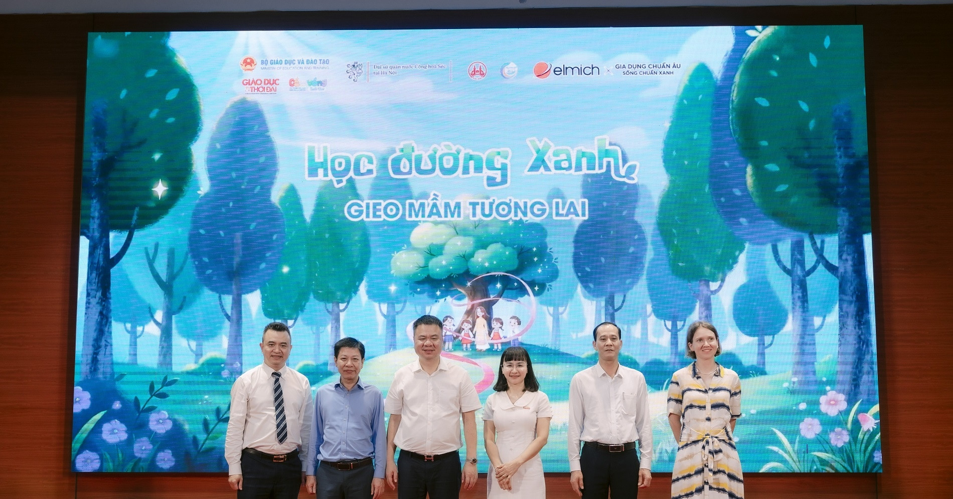 elmich viet nam nhin lai hanh trinh gieo nhung mam xanh 1900
