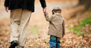 Ga Trong Nuoi Con Giua Long Ha Noi Khi Vo Ngoai Tinh Roi Tu Bo Quyen Nuoi Con De Song Doi Tu Do 3B91