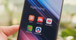 Sau ngày 1/3, điện thoại xách tay vẫn dùng app ngân hàng bình thường: Hiểu sai một chi tiết khiến nhiều người lo oan 1 genk dt xach tay app ngan hang 2 17724345604971475539537 239 149 865 1345 crop 177243459388415164869