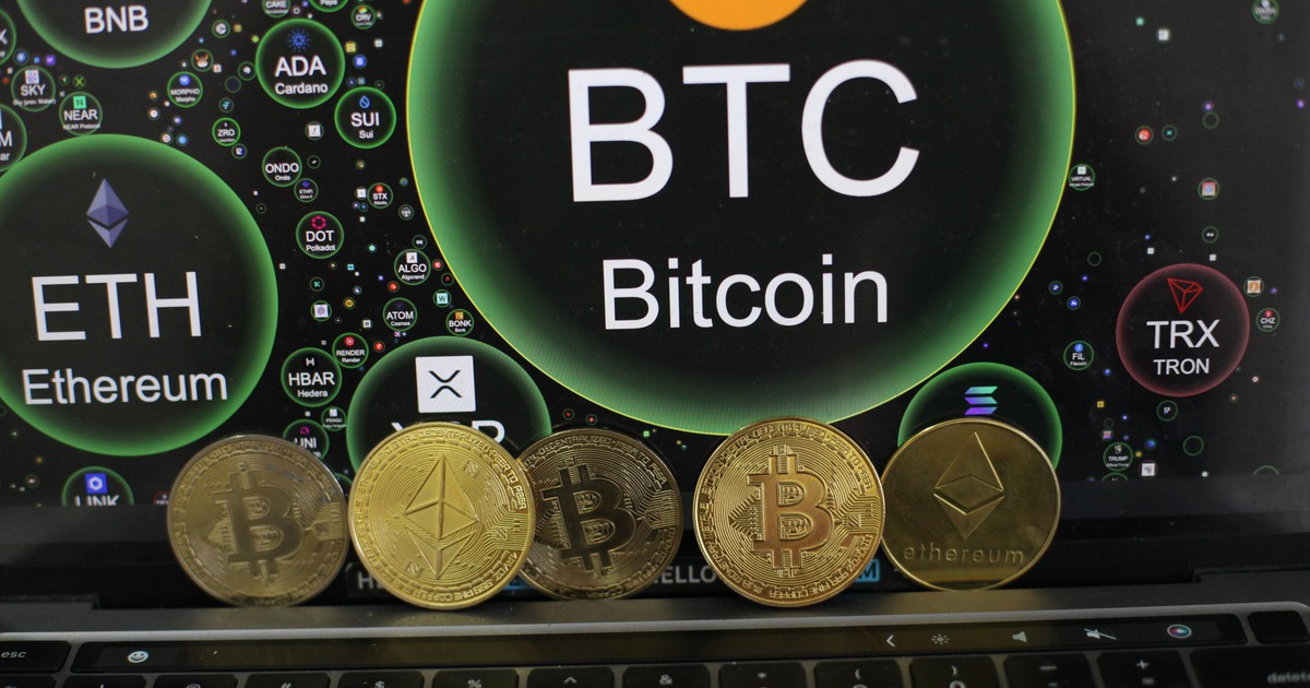 gia bitcoin hom nay 174thanh nien 1776399989798200953409 114 0 1414 2484 crop 1776400106160946754412