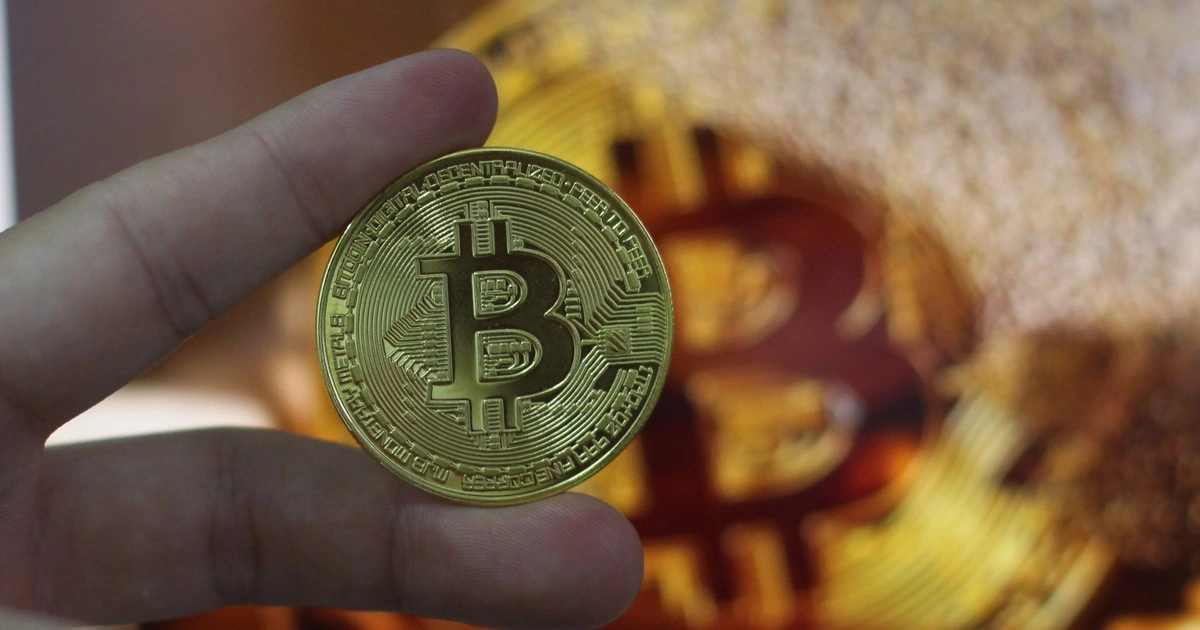 gia bitcoin hom nay 185thanh nien 1779066321488119308809 1004 1507 2582 4522 crop 177906639202910024