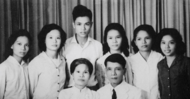 gia dinh nao co 7 cha con cung mang hoc ham giao su pho giao su 2308