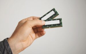 gia ram bat ngo giam sau