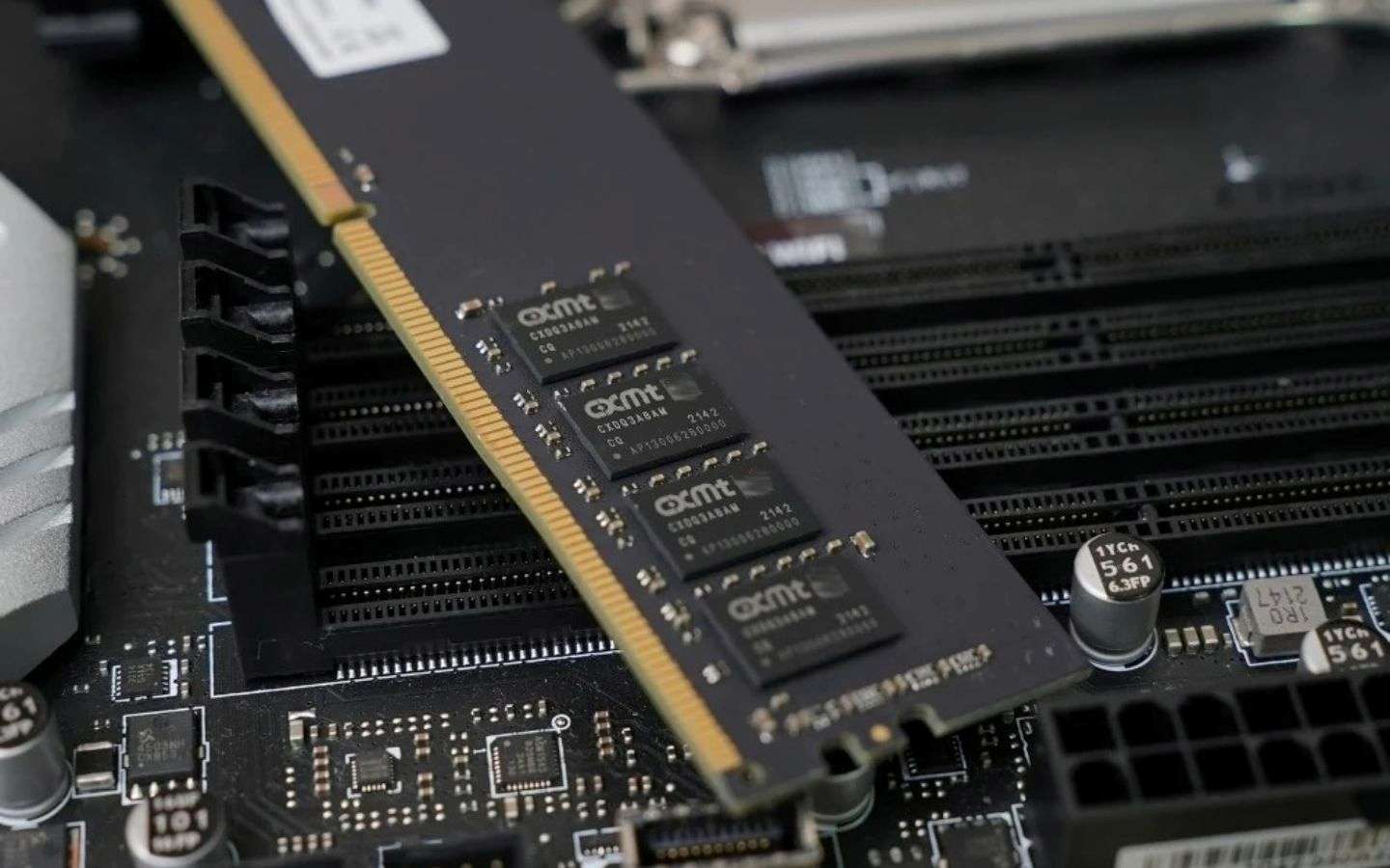 gia ram va ssd co the ha nhiet