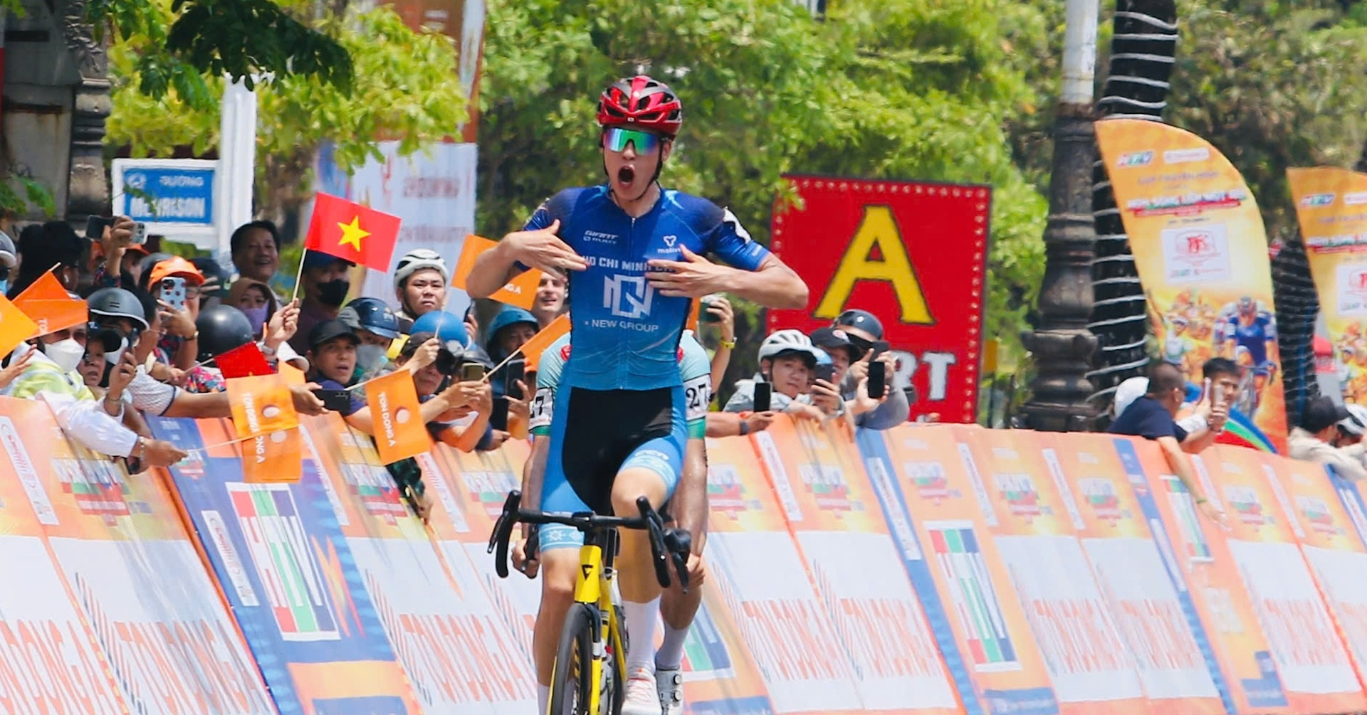 giai xe dap cup truyen hinh tphcm hang loat danh hieu doi chu 1234