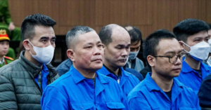 giam an cho 2 cuu pho chanh an nhan hoi lo hang tram trieu dong 1995