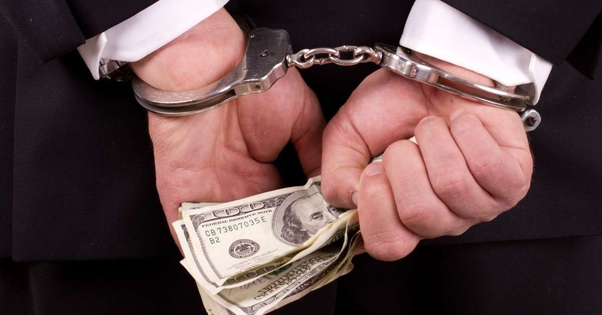 Giam Doc Cong Ty Hoang Dan Cam On Can Bo Bang Tien Ty De Duoc Trung Thau 2511