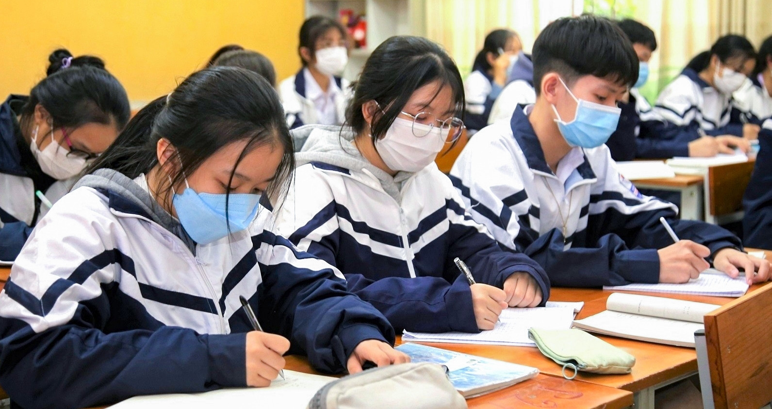 Giao Nhieu Bai Tap Lam Tet Mat Y Nghia Hoc Sinh Va Phu Huynh Deu Met Moi 323