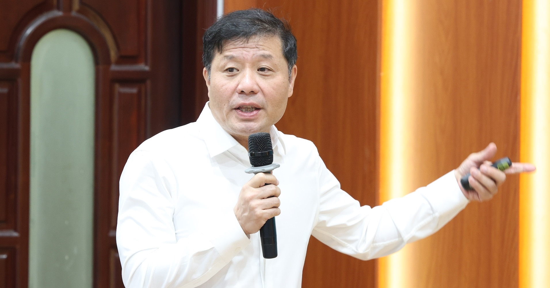 giao su vu ha van chung ta dang day giao trinh toan giai doan 30 50 nam truoc 1655