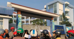 giao vien tieu hoc o tphcm phat hoc sinh tu chich kim tiem vao tay 2773