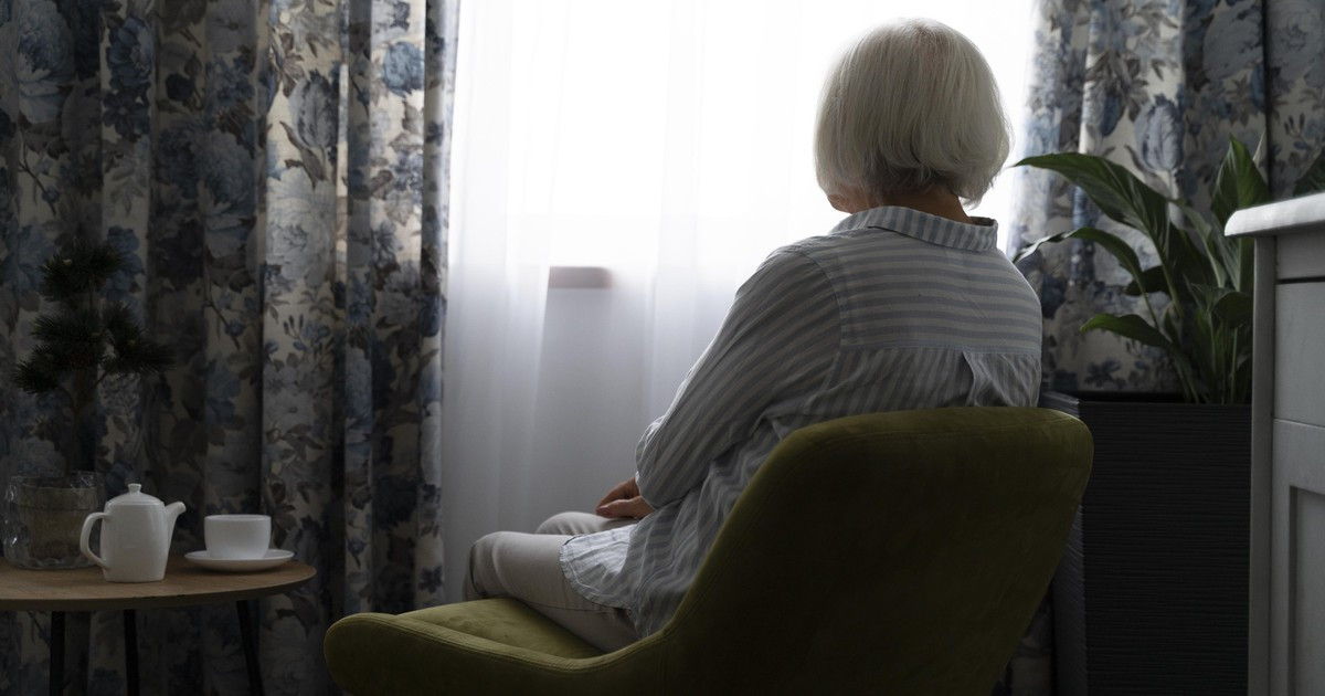 Goi Con Gai Khi Benh Nang Toi Duoc Nhan Cau Noi Lanh Lung Dung Dat Tuoi Gia Vao Tay Con Cai F131F74A