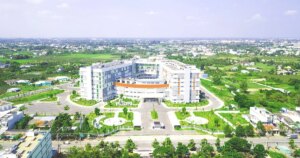 h1 1777453364487526543380 53 0 786 1400 crop 1777453385506395070068