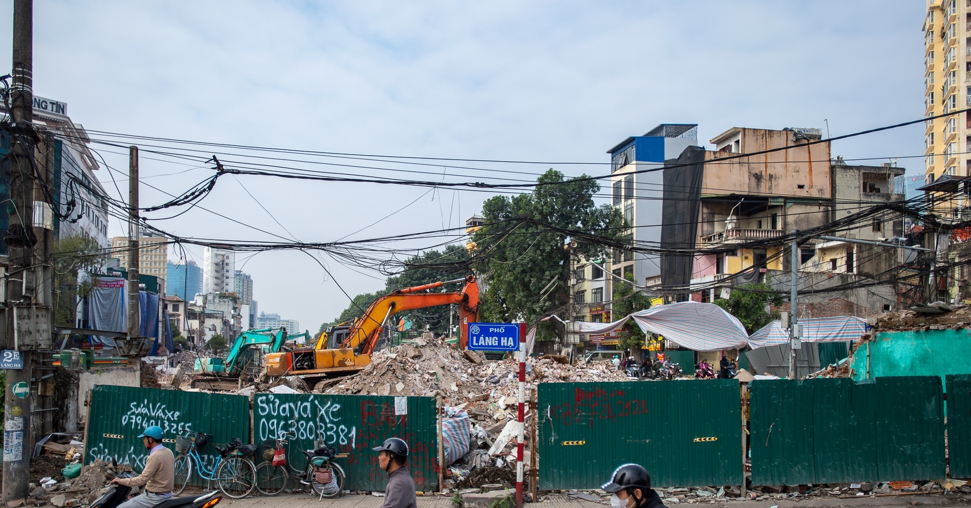 ha noi cac phuong tien duoc luu thong 2 chieu tren duong la thanh tu hom nay 427