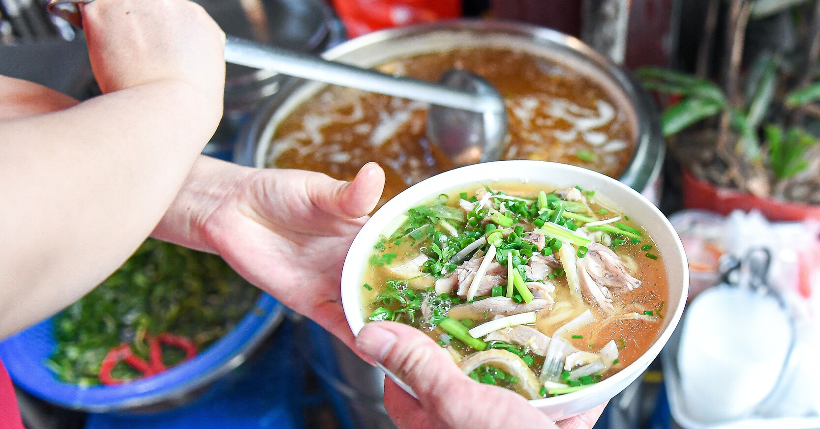 ha noi se lap dat camera ai tu dong nhan dien vi pham ve an toan thuc pham 1352