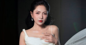 Hanh Trinh Mua Nha Sau 10 Nam Lan Lon Cua Nu Ca Si Vua Phai Xin Loi Vi Hat Nhep Trong Le Trao Giai L