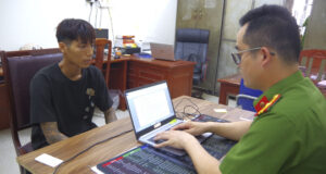 hanh trinh truy bat nghi pham de doa thai phu cuop 40 dien thoai iphone 2448