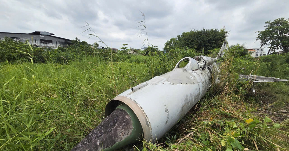 he lo nguon goc may bay mig 21 bi bo quen o ca mau 1053