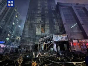 Sơn Tây (Trung Quốc): Cháy lớn khiến 3 người tử vong, 23 người bị thương 1 hien truong dam chay. anh cctv