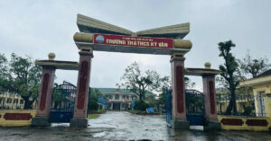 Hieu Truong Tai Ha Tinh Len Tieng Ve Khoan Van Dong Gan 1 Ty Dong 1333