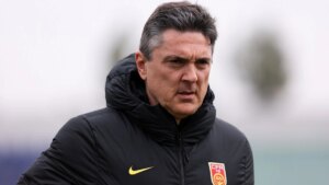 Hlv 17627459520401191877835 25 0 446 750 Crop 17627460448202004975122