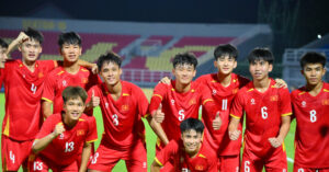 hlv cristiano roland loai con trai quang hai o u17 viet nam 207