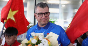 hlv cristiano roland noi loi ruot gan ve u17 viet nam 1927